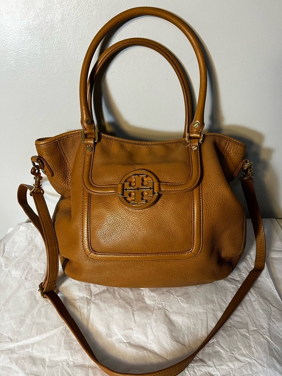 Tory Burch Handbags - Tory Burch Shoulder Bag